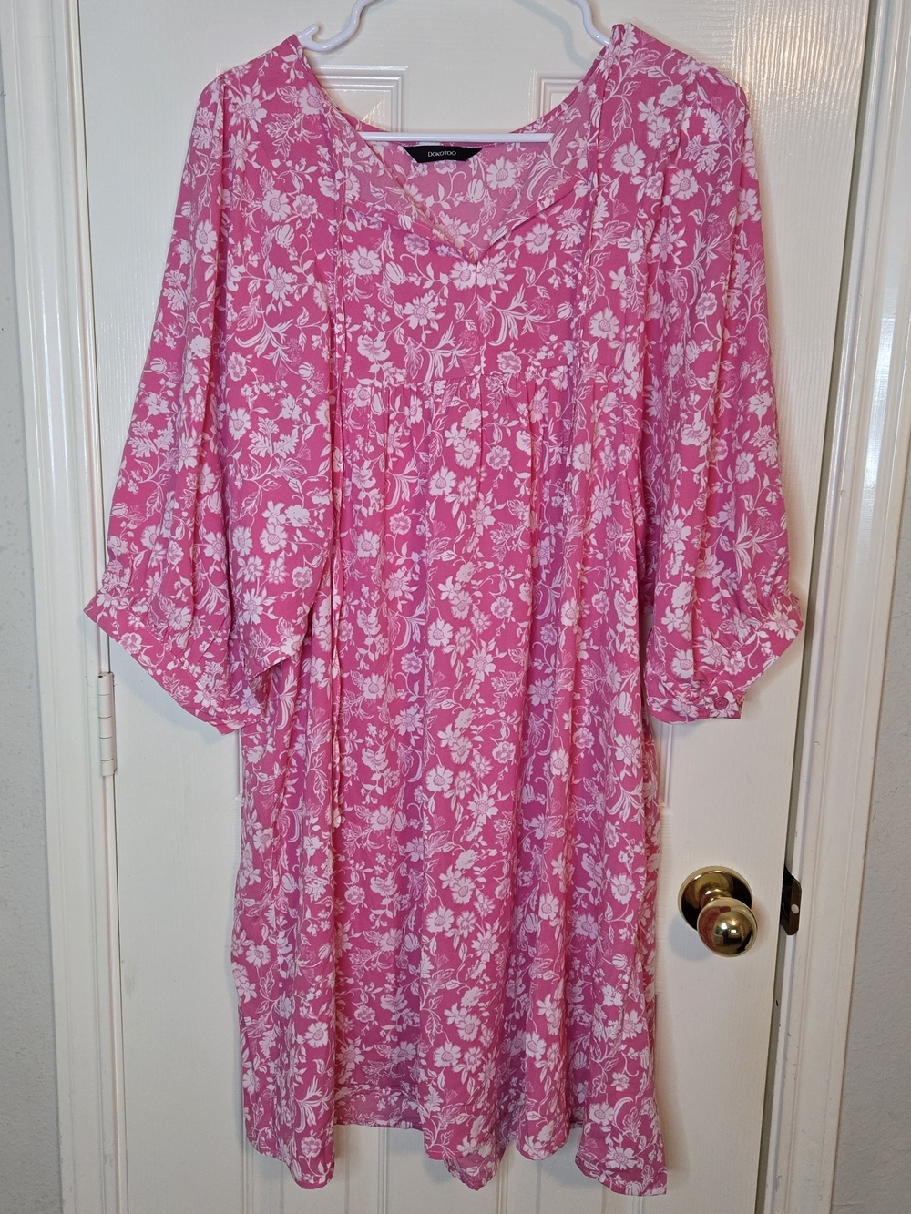 Womens Pink Floral V-Neck Dress